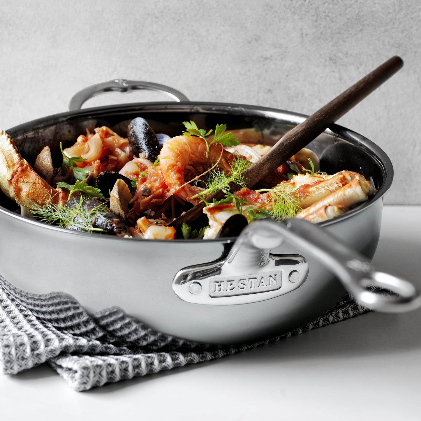 Nanobond 3.5qt Essential Pan Chef's Special