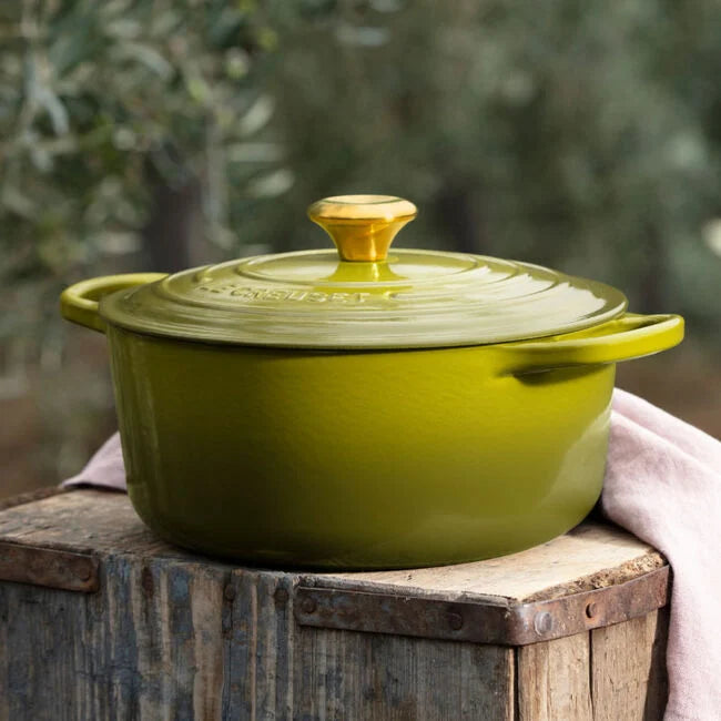 5.5 QT Signature Round Dutch Oven - Olive